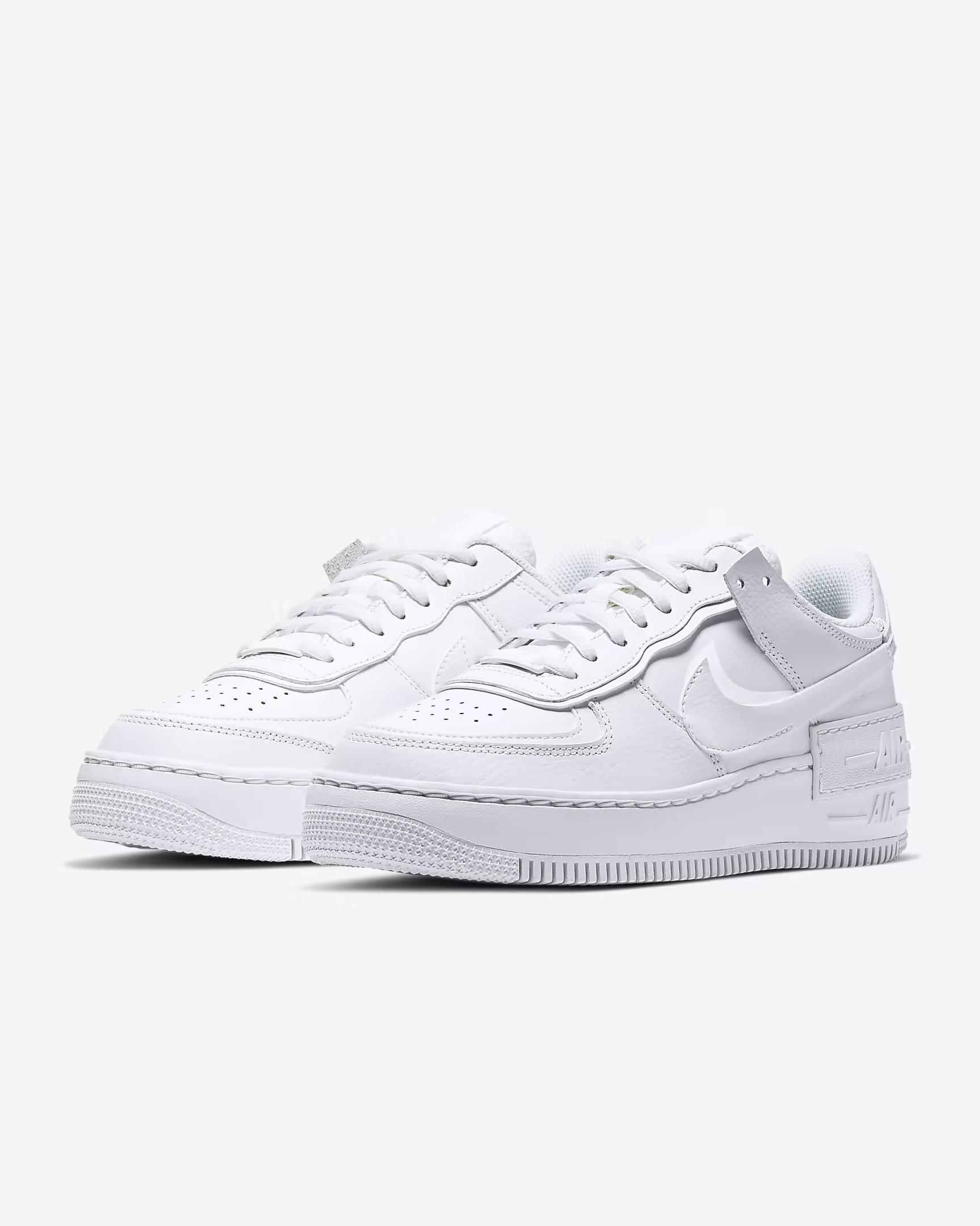 Sneaker Trắng